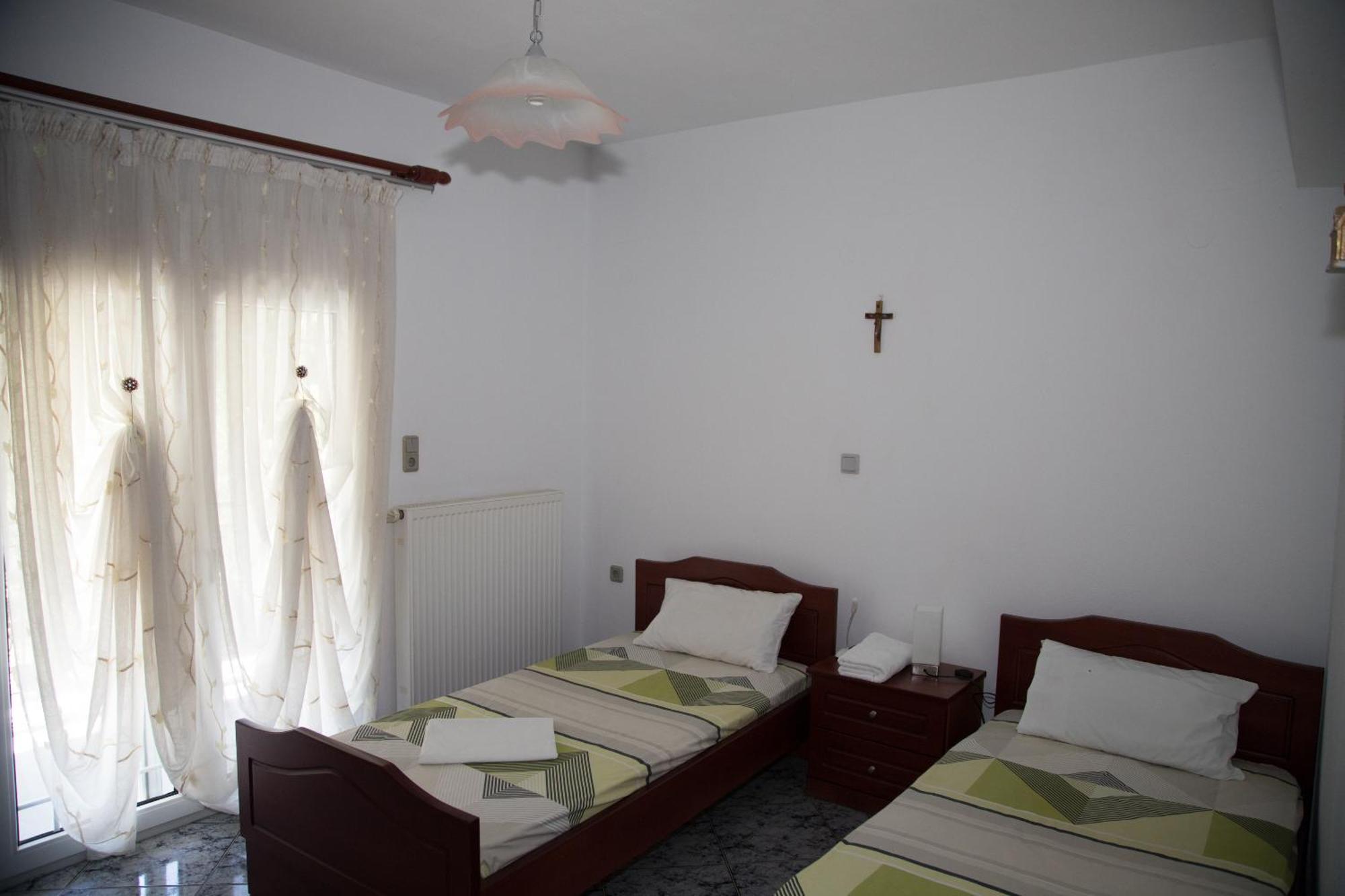 Apartment κωστασ μουστακλησ *