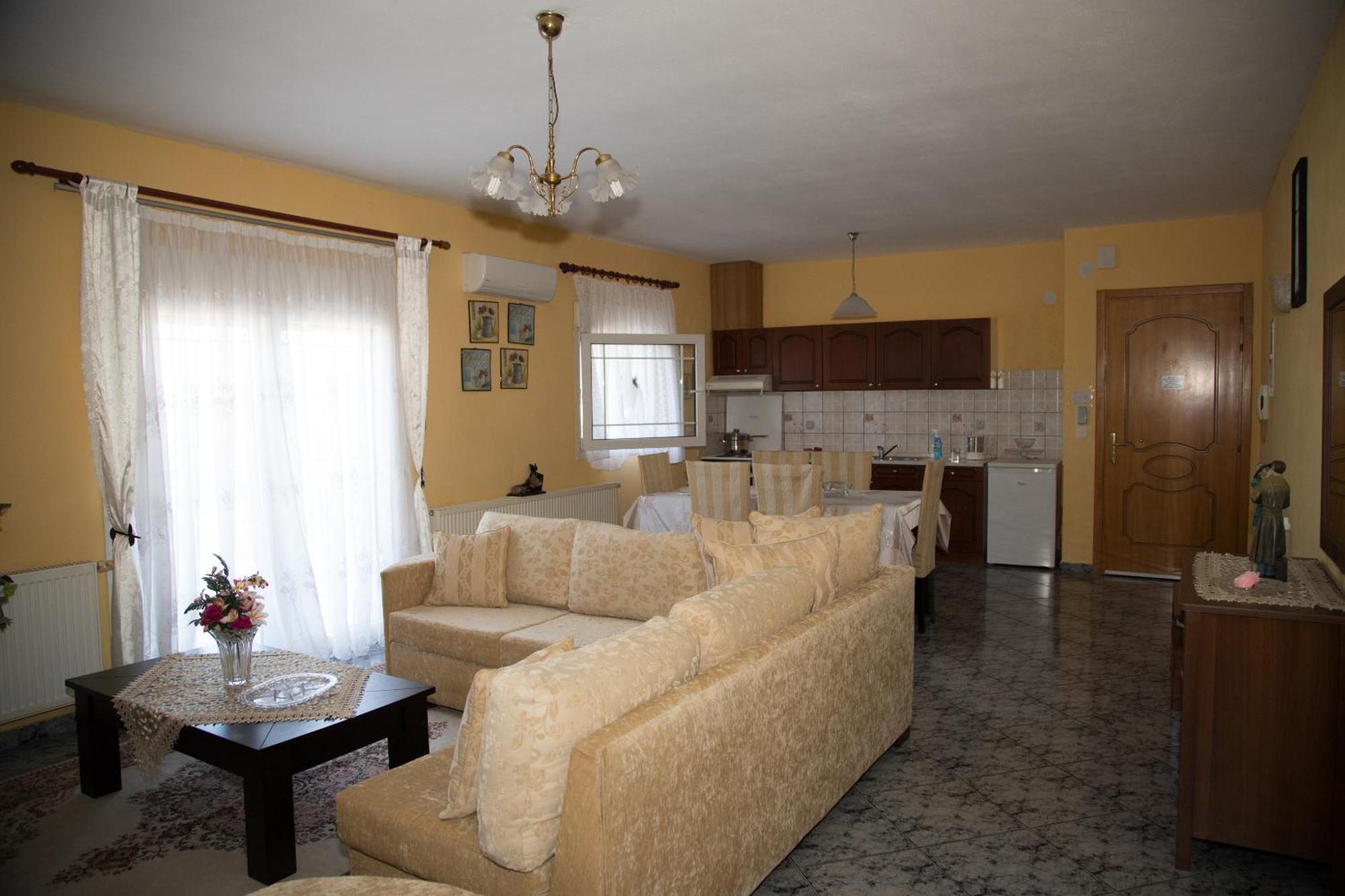 Apartment κωστασ μουστακλησ *